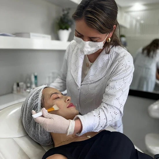 dra-claudia-dermatologista-em-uberlandia-e-uberaba-3